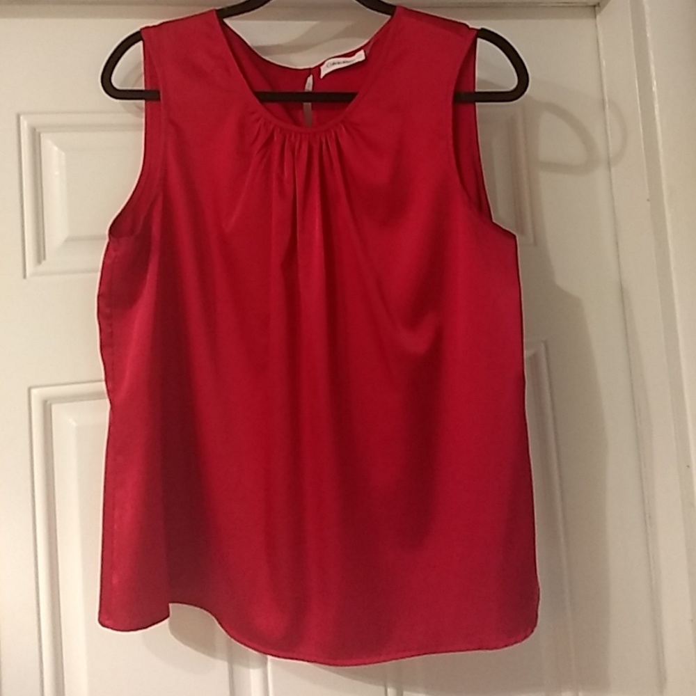 Calvin Klein Fushia Shell Size XL